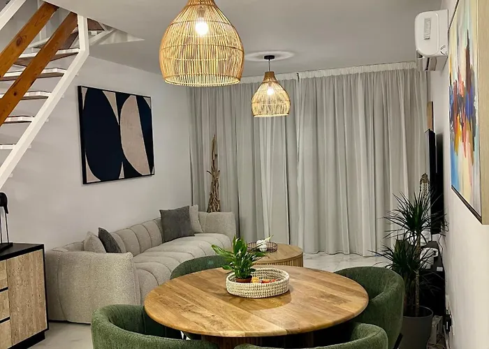 Fatcow Ultra * Λάρνακα